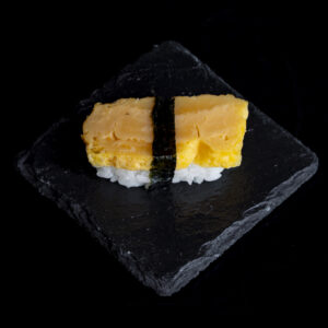 Nigiri tamago (omelette)